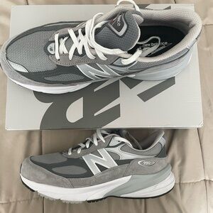 New Balance 990v6